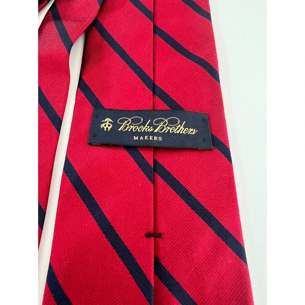 Brooks Brothers Makers Red Navy Blue Striped Silk Repp Tie Mens Classic Formal